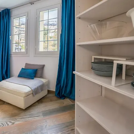 Bed And Snow Family *