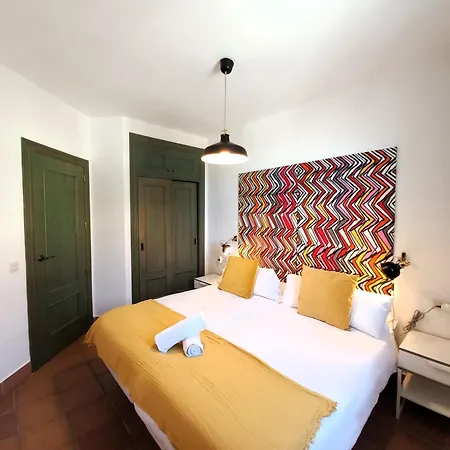 Bed And Snow Family Sierra Nevada