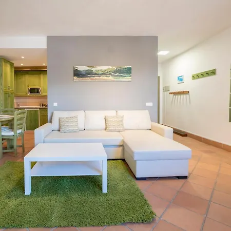 Bed And Snow Family Sierra Nevada