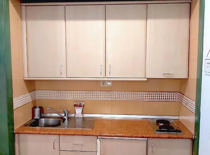 Bed And Snow Family * Sierra Nevada