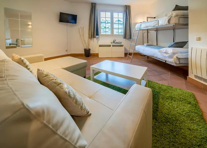 Bed And Snow Family *