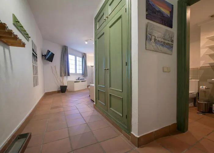 Bed And Snow Family *