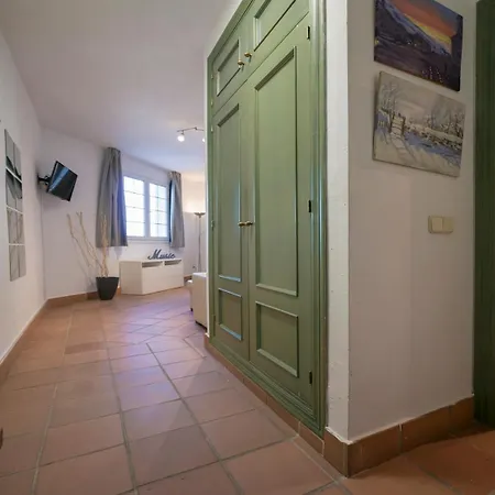 Bed And Snow Family *